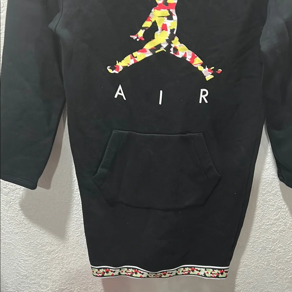 Air Jordan Black Long Sleeve Dress with Colorful Logo size L 12-13yrs GUC